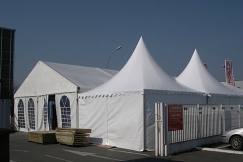 Montage Plancher pour Tente Silhouette, Château de Pennautier