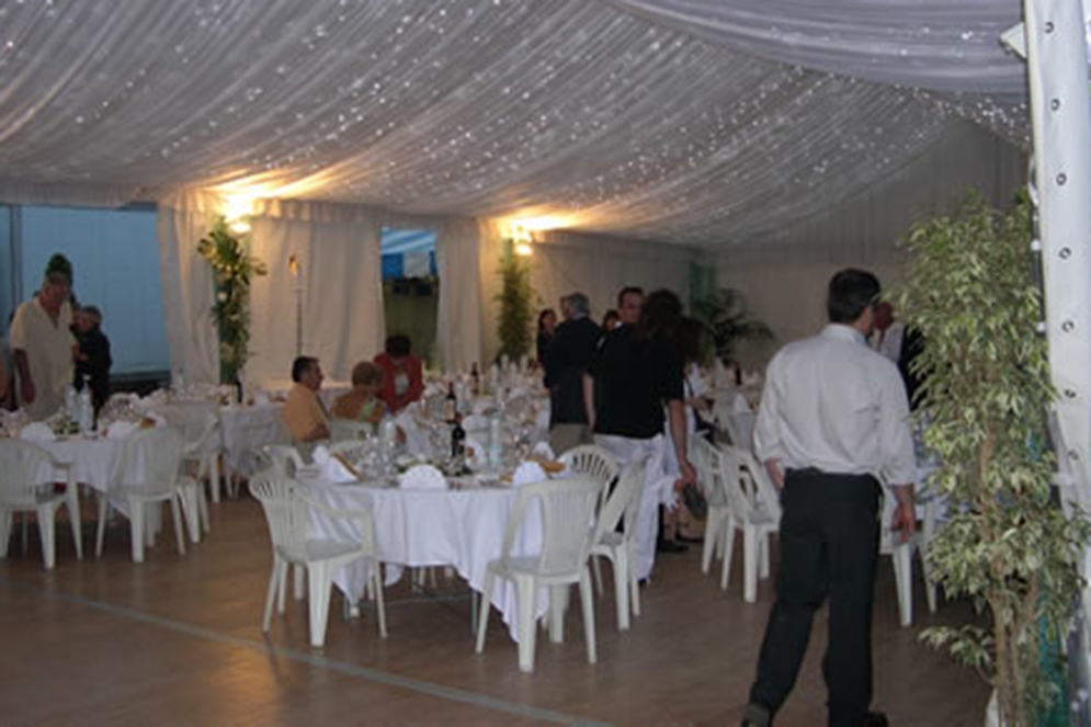 Montage Plancher pour Tente Silhouette, Château de Pennautier