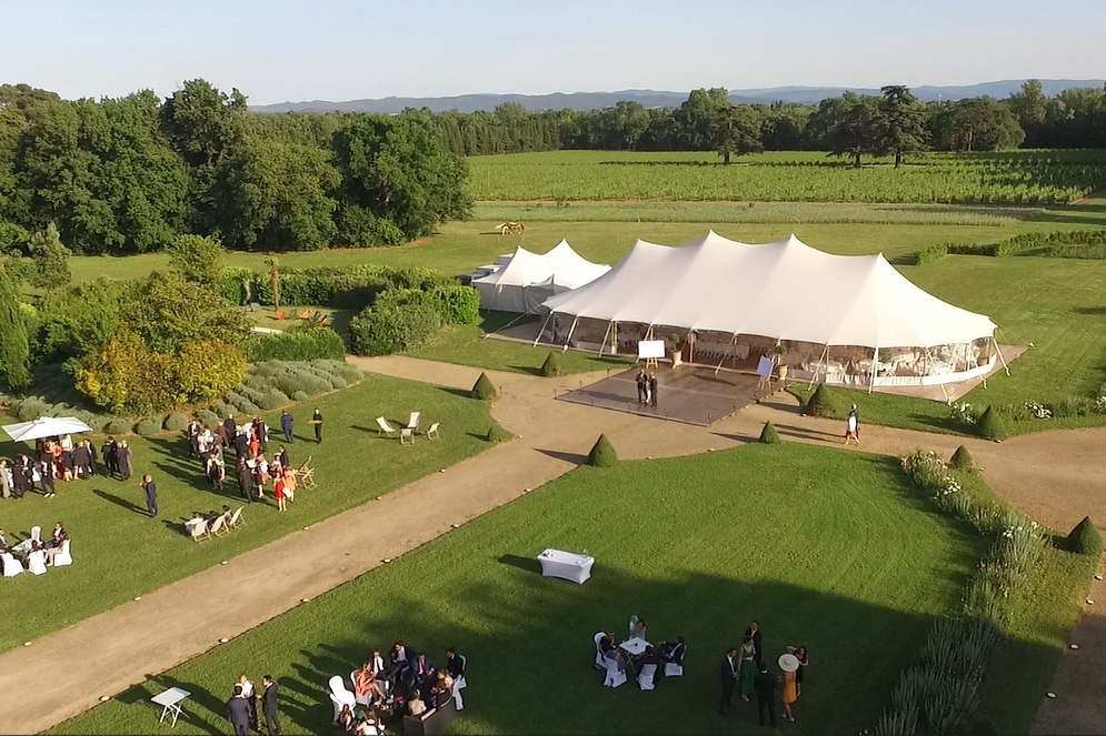 Montage Plancher pour Tente Silhouette, Château de Pennautier