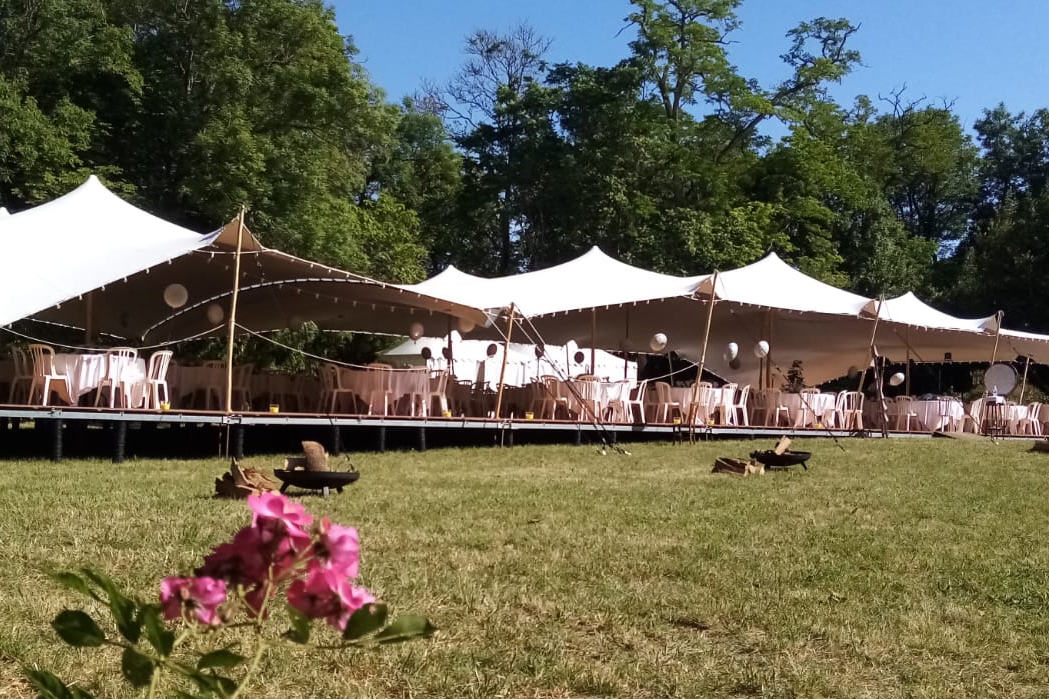 Montage plancher sous Tente Silhouette